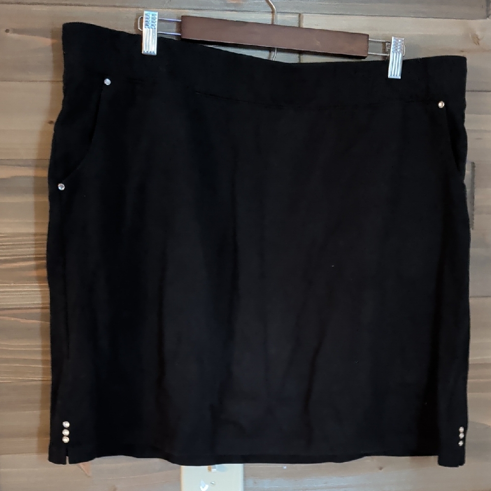Quacker Factory Black Mini Skorts with Button Detail Size XL
